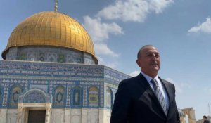 Le ministre des AE turc visite la mosquée Al-Aqsa et le Dôme du Rocher de Jérusalem