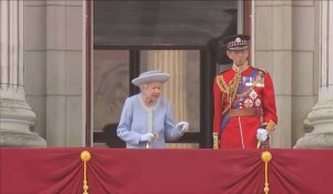 Jubilé : après une apparition au balcon, la reine Elizabeth II rentre dans le palais de Buckingham