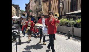 VIDÉO. La Ferté-Bernard : Le P'tit Lyphard parade dans le centre-ville