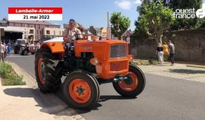 VIDÉO. Le défilé des tracteurs au festival Groin de zik à Lamballe-Armor