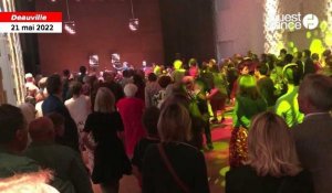 VIDÉO. Pour le premier anniversaire des Franciscaines, à Deauville, la piste de danse est ouverte