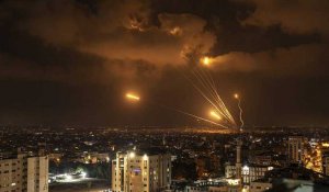 Gaza : poursuite des frappes israéliennes et des tirs de roquettes vers Israël