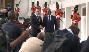 Bénin : Emmanuel Macron rencontre Patrice Talon au deuxième jour de sa tournée en Afrique