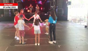 VIDÉO. Festival de Cornouaille : les enfants entrent dans la danse 