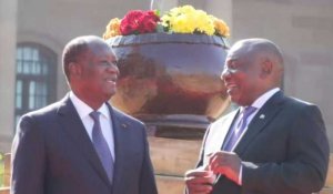 Le président ivoirien Alassane Ouattara accueilli en Afrique du Sud