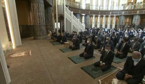 Turquie: Erdogan inaugure la première mosquée de la place Taksim