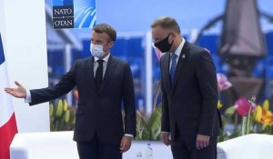 Sommet de l'Otan: Emmanuel Macron rencontre le président polonais Andrzej Duda