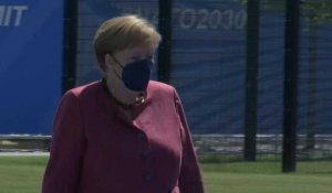 La chancelière allemande Angela Merkel arrive au sommet de l'Otan