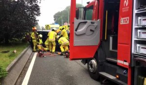 Un spectaculaire accident s'est produit ce samedi sur la N4 à hauteur de Sart-Bernard.