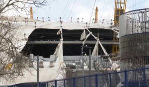 Tempête Eunice: le toit de l'O2 Arena de Londres déchiré