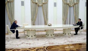 Une médiation périlleuse ? Emmanuel Macron rencontre Vladimir Poutine à Moscou