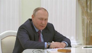 Poutine assure ne pas vouloir "reconstituer un empire"