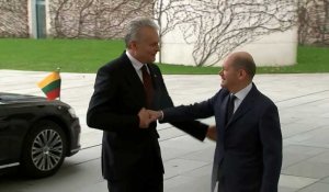 Allemagne: Scholz accueille le Premier ministre polonais et le président lituanien