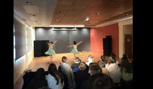 De la danse contemporaine au collège Schweitzer de La Bassée