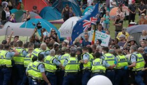 Nouvelle-Zélande: heurts et arrestations de manifestants anti-vaccins