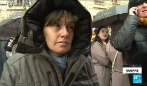 Attaque en Ukraine : manifestation contre l'invasion de l'Ukraine devant l'ambassade russe à Paris