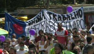 Les Brésiliens manifestent contre Bolsonaro à São Paulo