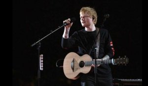 L'interview du chanteur Ed Sheeran par Yann Barthès sur "Quotidien" ne s'est pas passé comme prévu... gros malaise en plateau !
