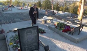 Le Premier ministre arménien Pachinian rend hommage aux victimes de la guerre du Nagorny-Karabakh