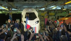 40 ans du TGV: la nouvelle motrice dévoilée en présence d'Emmanuel Macron
