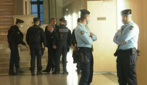 Procès du 13-Novembre: Bernard Cazeneuve quitte la cour spéciale