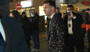 Ballon d'Or: arrivée de Lionel Messi sur le tapis rouge