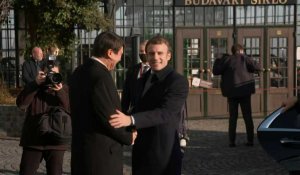 Macron rencontre le président hongrois Ader à Budapest