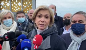 Valérie Pécresse, en campagne à Calais parle de la situation migratoire