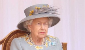 Elisabeth II : comment surmonte-t-elle les moments difficiles ?