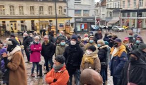Rassemblement à Boulogne en hommage au naufrage meurtrier en mer à Calais