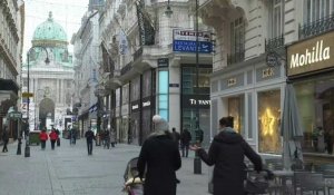 Images dans une rue de Vienne alors que l'Autriche se confine à nouveau