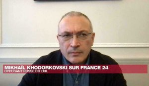 Pour l'opposant russe Mikhaïl Khodorkovski, "l'invasion de l'Ukraine est un suicide pour Poutine"