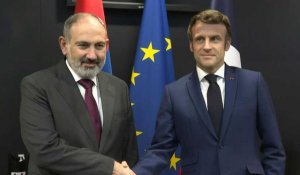 A Paris, Macron et Pachinian célèbrent les relations France-Arménie
