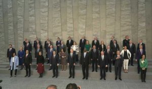 Photo de famille des ministres de la Défense de l'Otan