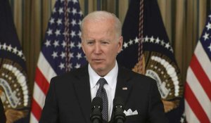 Biden affirme qu'il ne "retire pas" ses propos souhaitant le départ de Poutine du pouvoir