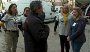 Un convoi de femmes fait 4.000 km en camion pour aider les Ukrainiens
