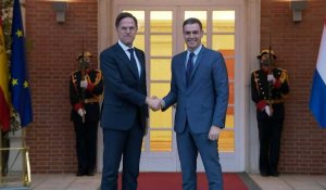 Le Premier ministre néerlandais Rutte rencontre son homologue espagnol Sanchez à Madrid