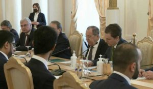 Le ministre russe des Affaires étrangères Lavrov rencontre son homologue émirati Al-Nahyan