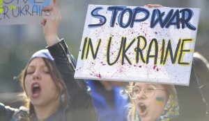 "Stop à la guerre en Ukraine" : en Europe, les manifestations se multiplient