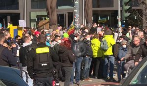 Berlin: des manifestants protestent contre l'invasion russe en Ukraine