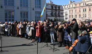 Ukraine: des artistes d'Odessa réclament une zone d'exclusion aérienne