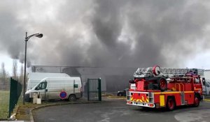 Incendie entrepôt Soissons