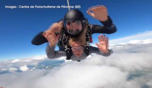 Péronne : Yvette, 71 ans, réalise son rêve de sauter en parachute