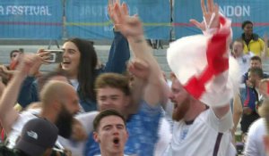 Euro-2020: Les supporters anglais célèbrent le but d'Harry Kane face à l'Ukraine