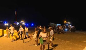 Virus: évacuation d'une plage de Barcelone pour l'entrée en vigueur du couvre-feu