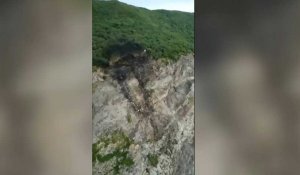 Les équipes de secouristes russes trouvent le lieu du crash de l'avion disparu