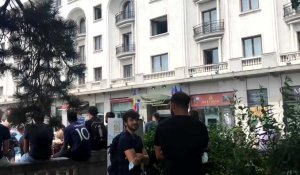 EURO 2021 - Ambiance devant l’hôtel de l’équipe de France Athénée Palace Hilton à Bucarest avant France - Suisse