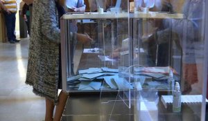 Élections 2021: des électeurs présents pour voter à Compiègne