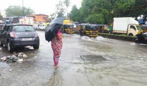 Inde: Bombay sous les eaux après plusieurs jours de pluie