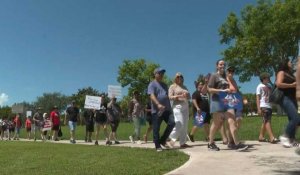 USA: manifestation à Parkland en Floride pour un meilleur encadrement des armes à feu